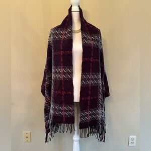Large Burberry Shawl / Burberry Wrap